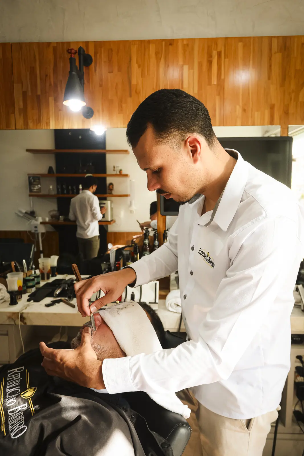 Barba — República do Barbeiro, Água Verde, Curitiba